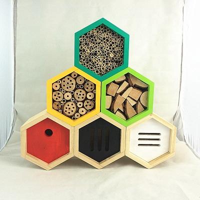 China Sustainable Wooden Insect Hotel/Bee House/Bird House Feeder for sale