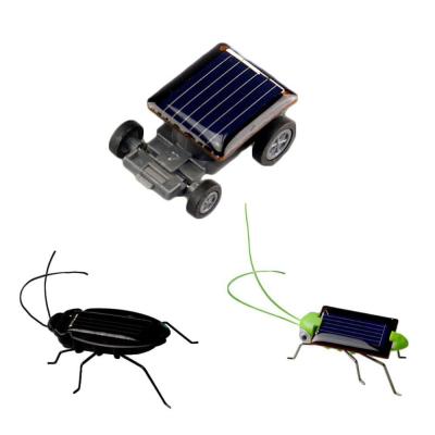 China Hot Selling Plastic Funny Car Solar Powered Solar Powered Solar Cricket Grasshopper Insect Educational Toy for sale