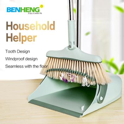 China Easy Cleaning Broom and Dustpan Set with Bending-Free Comb Design Broom Cleaning Windproof Dustpan for sale