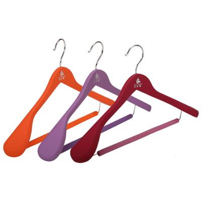 China Rustic Wooden High Quality Display Garment Coats Hanger for sale