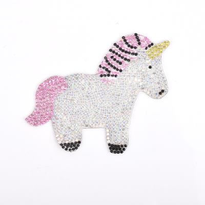 China Custom Animal Unicorn Heat Transfer Rhinestone Patches Pointback LOCACRYSTAL Brand Strass Iron On Appliques For Garment for sale