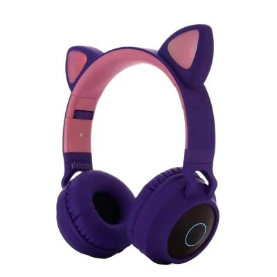 China Headphone Customized Good Quality Cat Ears Over Ear Wireless Sports Studio Headphones for sale