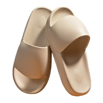 China Fashion Light Anti-slippery Trend Man Non-slip Home Men's Slippers Beach Sandals Men OEM for sale