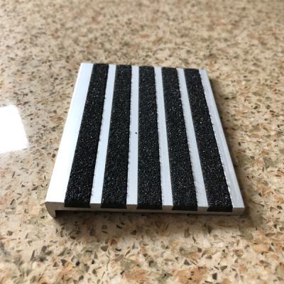 China Hot Selling Tile Protection Tile Decoration 2019 Skid Resistance PVC Metal Tile Trim for sale