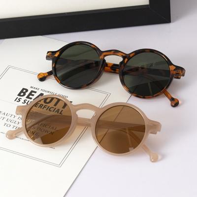 China Fashion sunglasses 2021 kids sunglasses shape design plain color sunglasses for girls and boys for sale