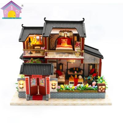 China Chinese style large gift item decoration toys /educational gift diy wooden dollhouse dollhouse room for sale