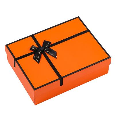 China Other Orange Lipstick Wholesale Cosmetics Exquisite Perfume Gift Box Gift Box Packaging Box for sale