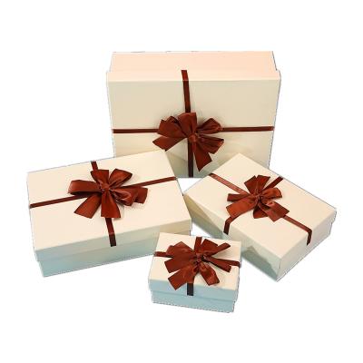 China Recyclable Birthday Gift Boxes Female Recyclable Gift Large Boy Gift Box Packaging Box for sale