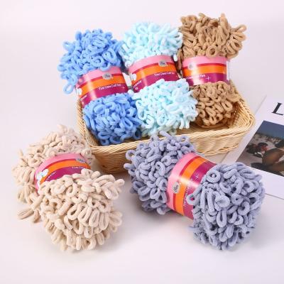 China Medium Thick White Wool Ear Yarn 100g DIY Finger Loop Yarn Recycled Home Blanket Yarn for sale