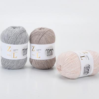 China 26S/3 50g+20g /set 26S/3 50g+20g /set Cashmere Yarn Cashmere Knitting Yarn Ball Anti-Static 100% Cashmere Hand Knitted Wool Yarn for sale