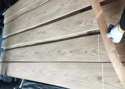 China Thickness 0.5mm Flat Cut White Oak Veneer Sheet for sale