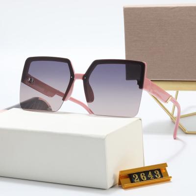 China European and American women's square sunglasses personality new square men's sunglasses 2022 fashion sunglasses for sale