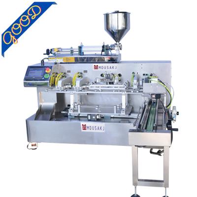 China Automachine Filling Beverage Handbag Plastic Bag Feeding Machine Horizontal Filling Mac Automatic Large Water Production Quantities for sale