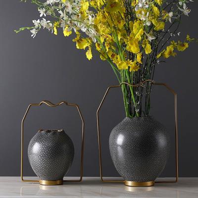 China Contemporary Modern Dry Minimalist Unique Hand Made Flower Plant Pot Decoration Ceramic Body Deco Vase Set for sale