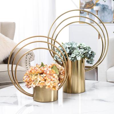 China Creative Modern Contemporary Indoor Ring Living Room Decorative Plant Flower Pot Centerpieces Metal Vase for sale