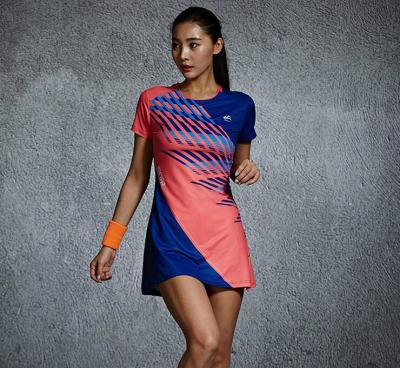 China Custom Women Sports Skirt Sets Quick Dry Tennis Wear Badminton Wear for sale