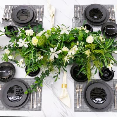 China Sustainable Wholesale Restaurant Dinner Take Care Black Porcelain Dinner Set Dish for sale