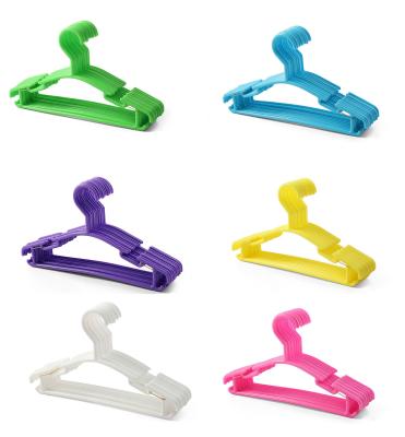 China Lightweight Mini Childrens Plastic Infant Hangers 1inch Kids Clothes Hangers Baby Hangers for sale