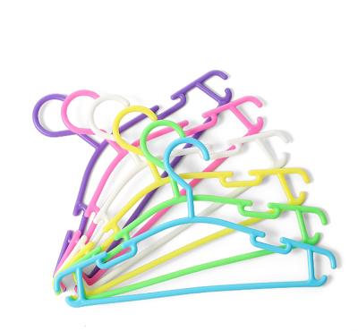 China Lightweight Kids Hangers Baby Clothes Hangers Space Saving Very Durable Infant Plastic Kids Hangers for sale