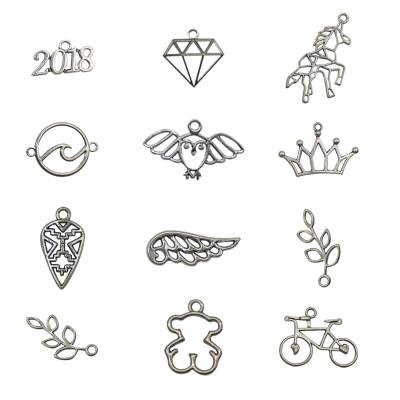 China Handmade Arts & Crafts Bulk Wholesale Lots Jewelry Making Mixed Silver Charms Smooth DIY Tibetan Silver Metal Charms Pendants For Necklace Bracelet for sale