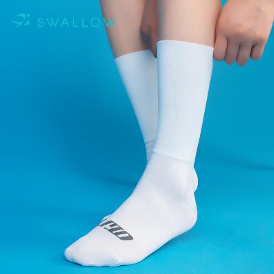 China Breathable SWALLOW Wicking Quick Dry Wholesale Men's Socks Custom Cycling White for sale