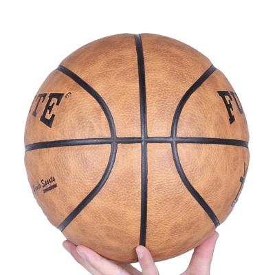 China Basketball Playing OEM Fashion Custom Logo Basketball Ball Brown PVC Rubberr Size 7 Basketball Ball for sale