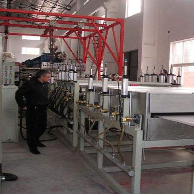 Cina plastic packaging plate making machine, honeycomb panel equipment in vendita