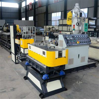 中国 PVC TPE TPV Plastic Seal Strip Making PVC Extruder Machine/Flexible Pvc Sealing Strip Extruders Making Machine Line 販売のため