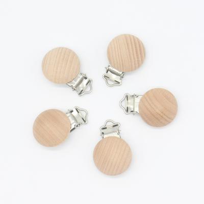 China BPA Free Natural Wooden Round Dummy Pacifier Clip With Holes for sale