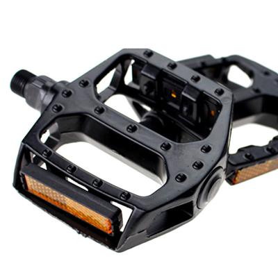 China Lightweight Mountain Bike Pedals Bike Accessories Bike Pedal Aluminum Alloy for sale