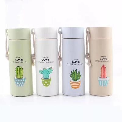 China Sustainable Custom Colorful Kids Girls Water Bottle Drinking Water Bottle Leak Proof With Rope for sale