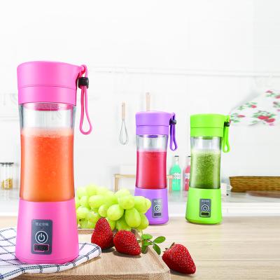 China Travel Portable Blender Smoothie Blender USB Dry Milling and Flour Dough Blender for sale