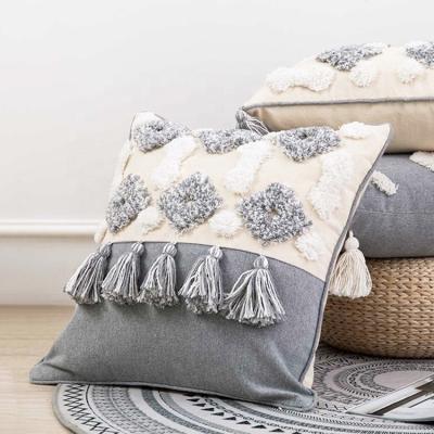 China Anti-Static Embossed Fabric 3D Knurling Cushion Cover Patterns Ins Style Rectangle Tiles With Tassel For Home Decor for sale