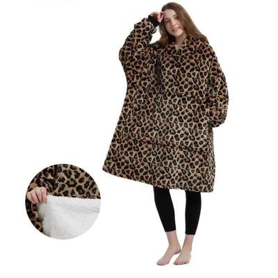 China Sofa Winter TV Wearable Home Hooded Sherpa Printed Oodie Sweatshirt Custom Wearable Hoodie Unisex Blanket For Women Adult for sale