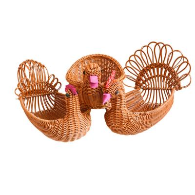 China Creative Viable Rattan Fruit Basket Household Storage Furniture Storage Basket Simulate Shape Rattan Animal Weaving Basket for sale