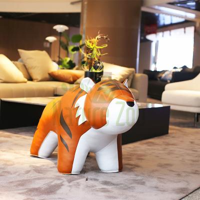 China Beautiful Home Decor Ornamental Modern Home Craft High Quality Synthetic-leather Lazy Sofa for sale