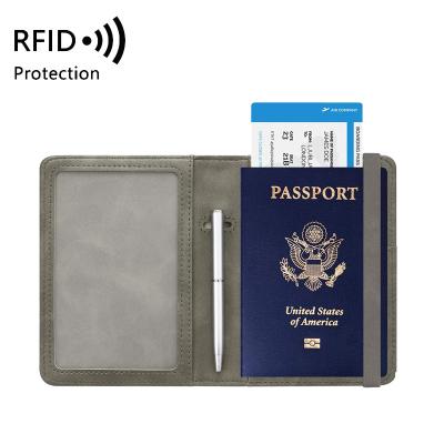 China Fashion RFID Blocking Passport Holder Leather Passport And Vaccine Card Holder for sale