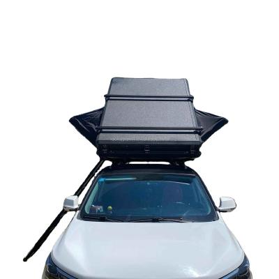 China Straight Bracing Type Good Quality Large >3000 Mm 4x4 Suv Car 4 Season Roof Top Supply With Bars Triangle Roof Top Awning for sale