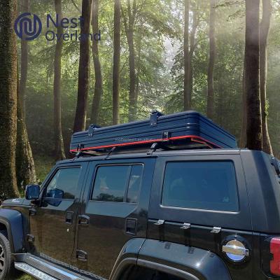 China Straight Bracing Type 3~4 People Quality Road Trip 3~4 Persons Soft Cover Top Roof Top Tent Four Seasons Motorhome for sale