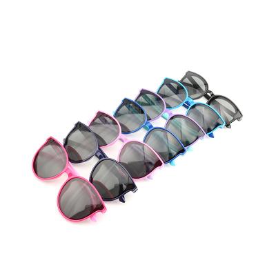 China Fashion sunglasses splice color children's sunglasses, interesting safety silicone sunglasses, no screws ST8272 for sale