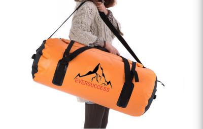 China Bolsas de viaje impermeables de color naranja de 60L 600D bolsas deportivas con bolso de bolsillo en venta