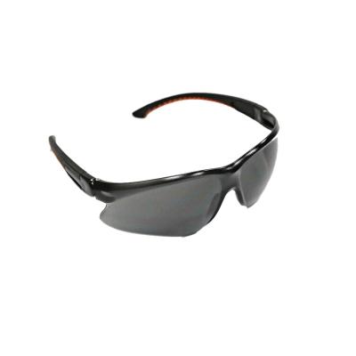 China 99.9% uv protective Dark lens en 166 safety glasses in eye protection for sale