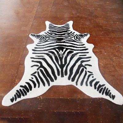 China Custom Modern Animal Tiger Design Luxury Blankets Area Rug Non Slip Area Rug For Living Room Rug And Blanket Hand Adorned for sale