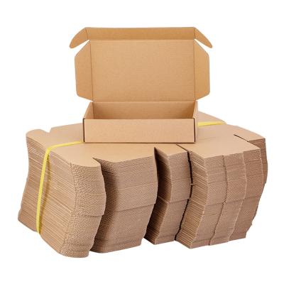 China Recycled High Quality Custom Materials Size Logo Clothing Paper Cardboard Gift Box Packaging for sale