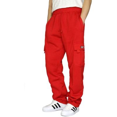 China Breathable Men's Sporty Workout Gym Pants Running Track Pants Multi-pocket Fleece Cargo Sweatpants for sale