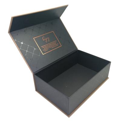 China OEM Recyclable Logo Printed Custom Spot Eco-Friendly Luxary UV Packaging Brown Magnet Box Wrapping Paper Magnetic Closure Gift Box for sale