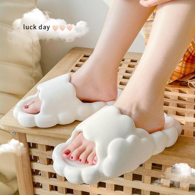 China Cushioning Summer Thick-Based Couple Small Couples Shit Cloud Feeling Cute Slippers Female Home Bathroom Explosion Style Slippers And Slippers for sale