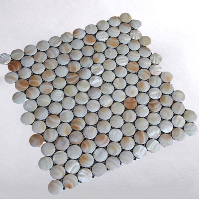 China Natural Glazed Round Parquet Mosaic Slab / Pure Pearlescent Shells Mosaic Slab Backsplash for sale