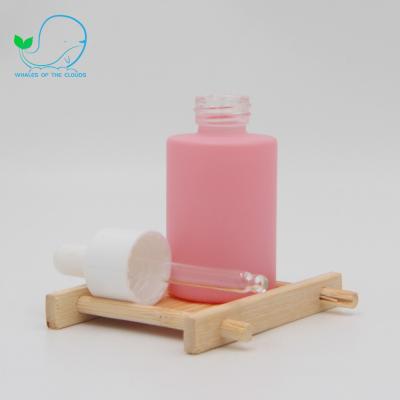 China Personal Skin Care Packaging Shoulder Flat Glass Bottle 30Ml Matte Macaron Essential Oil Bottle For Personal Care Pack for sale