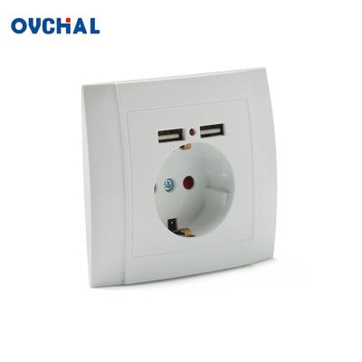 China OUCHI ABS Panel Wall Power Residential / Multipurpose European Type Socket Outlet With USB Port for sale